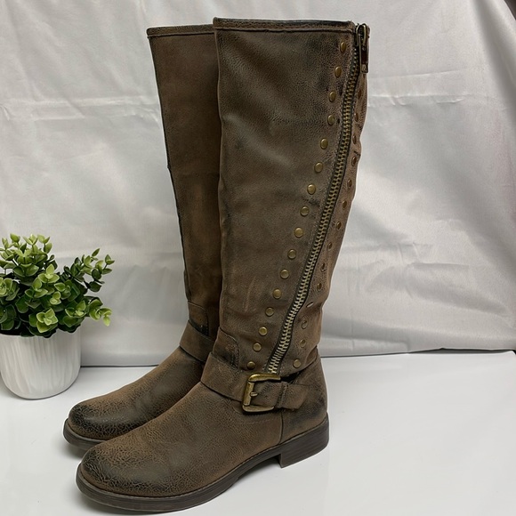 Unr8ed Brown Distressed Tall Boots - Picture 1 of 16